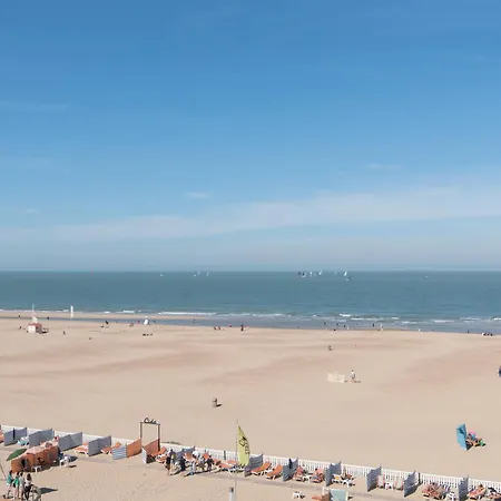 Lecomte - The Shoreline Beachwalks 78 * Ostend