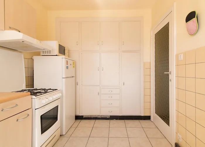 Lecomte - The Shoreline Beachwalks 78